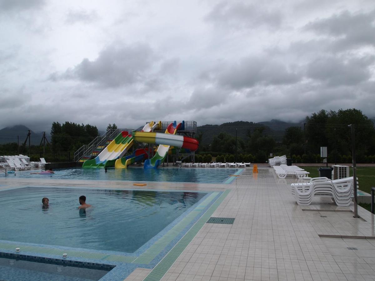 Tulipan Hotel Aquapark Visk Kültér fotó