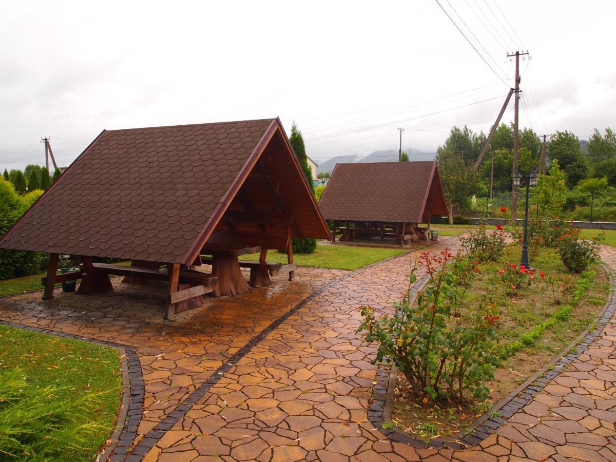 Tulipan Hotel Aquapark Visk Kültér fotó