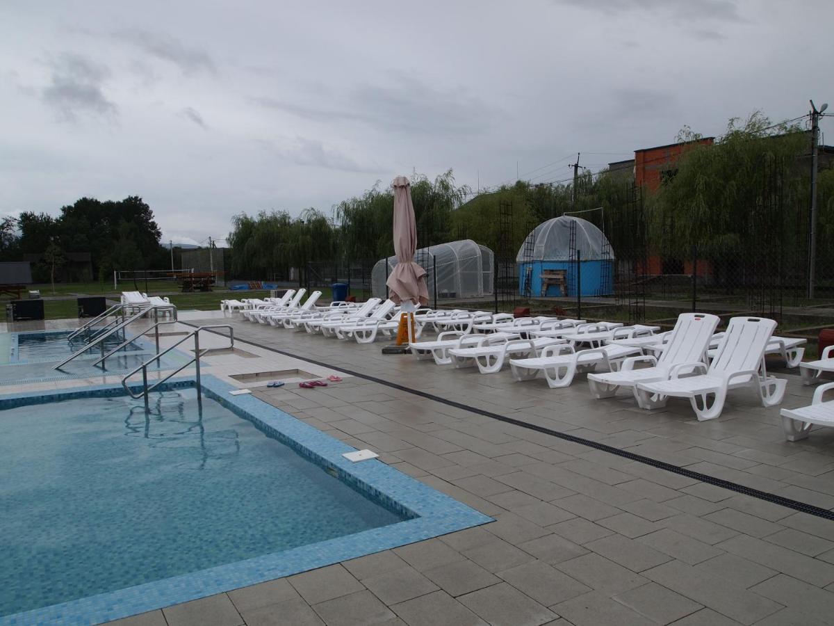 Tulipan Hotel Aquapark Visk Kültér fotó