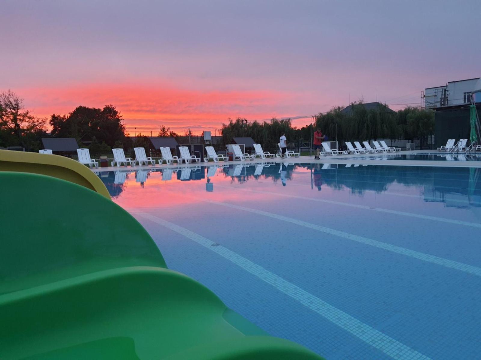 Tulipan Hotel Aquapark Visk Kültér fotó