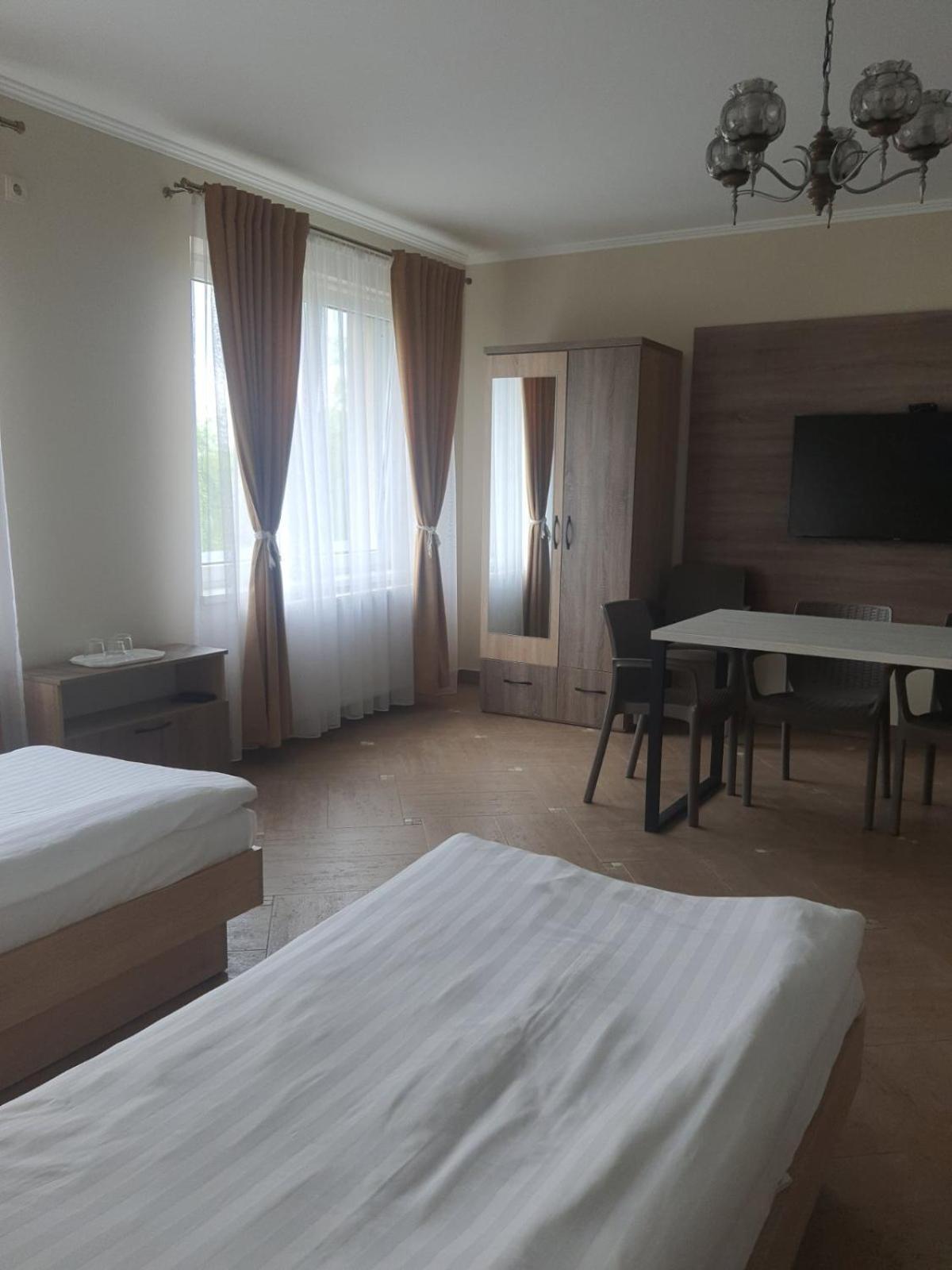 Tulipan Hotel Aquapark Visk Kültér fotó