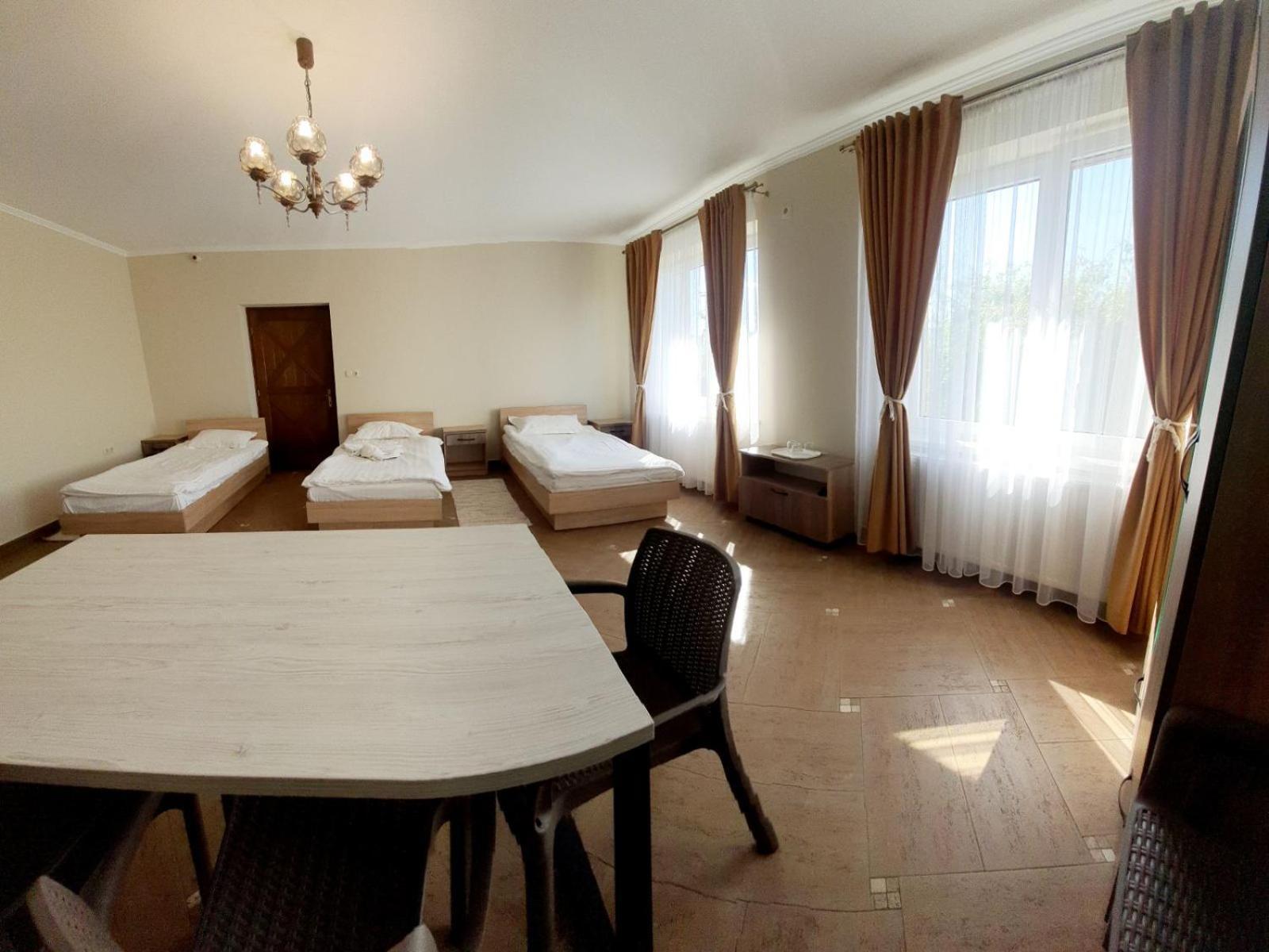 Tulipan Hotel Aquapark Visk Kültér fotó