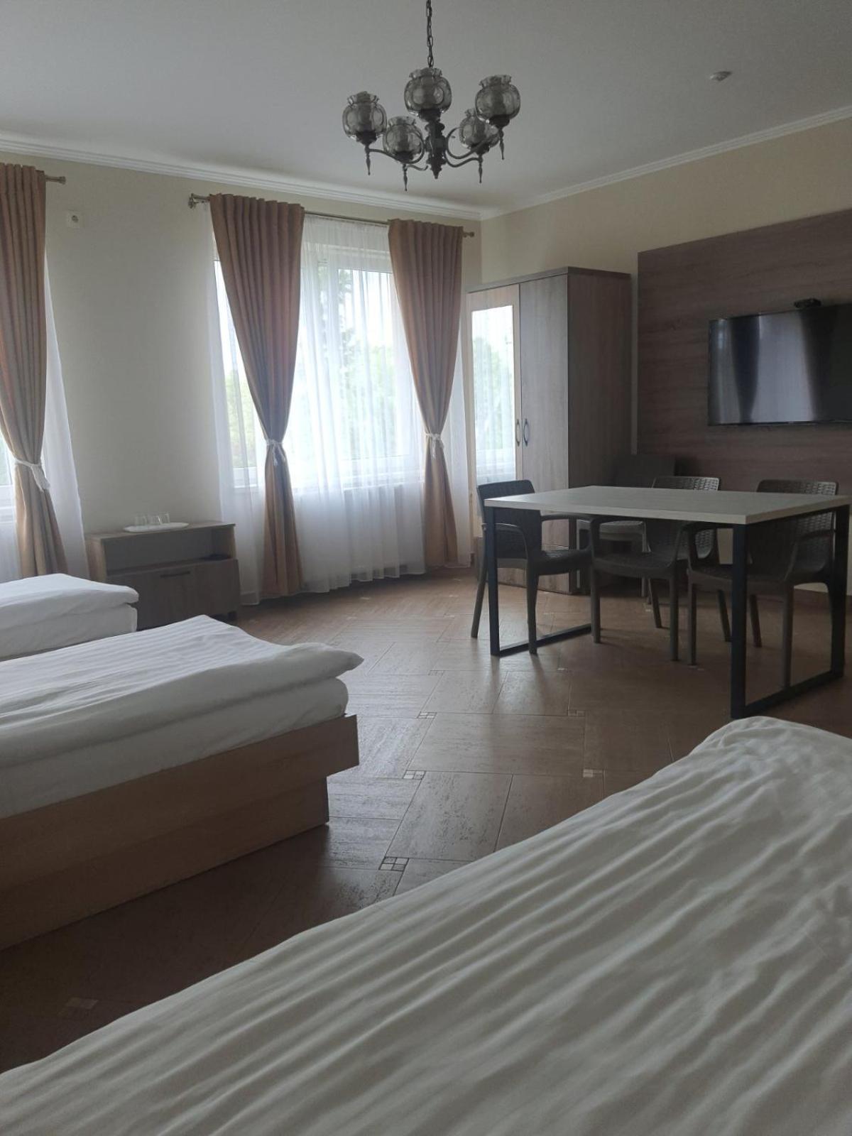 Tulipan Hotel Aquapark Visk Kültér fotó